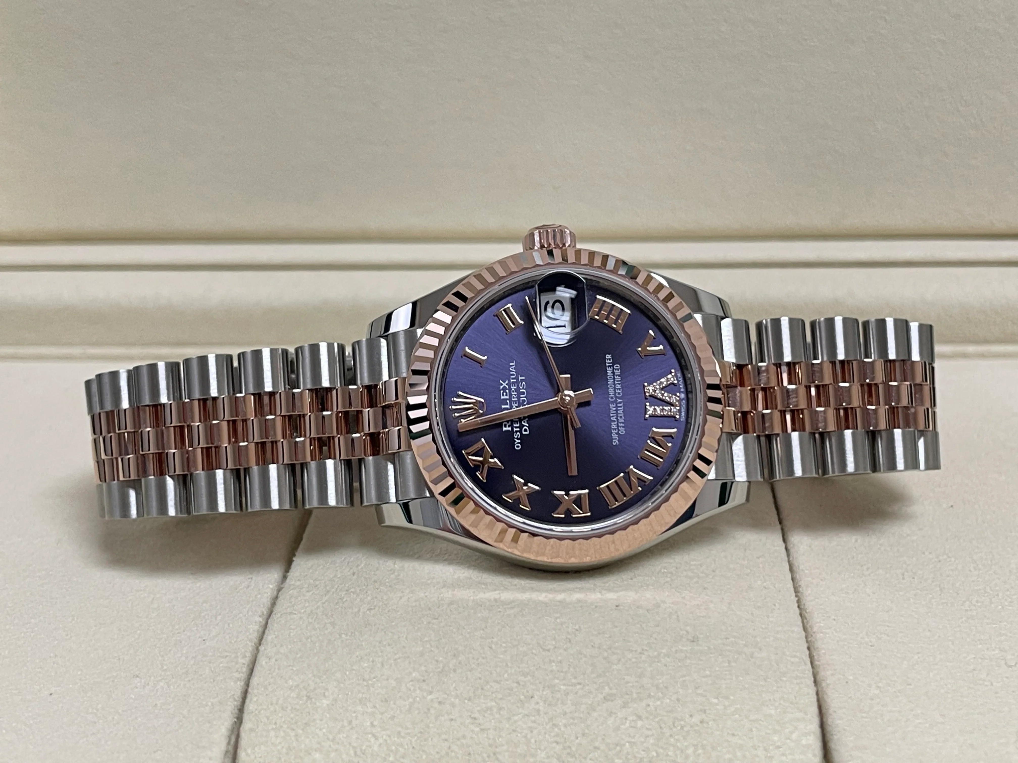 Rolex Datejust 31mm - Steel and Gold Pink Gold - Fluted Bezel - Jubilee - Image 5