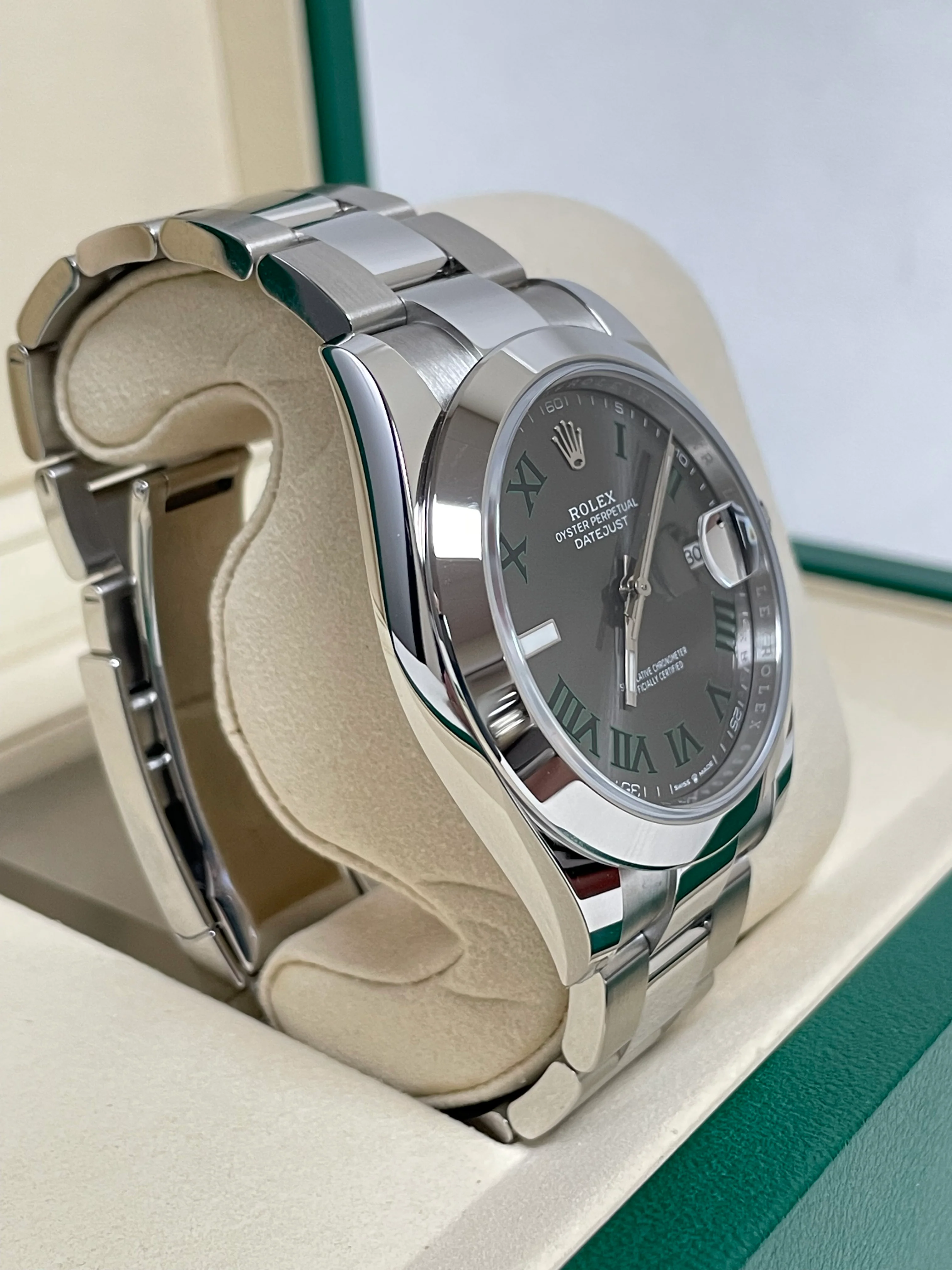 Rolex Datejust 41 Steel - Smooth Bezel - Oyster - Image 3