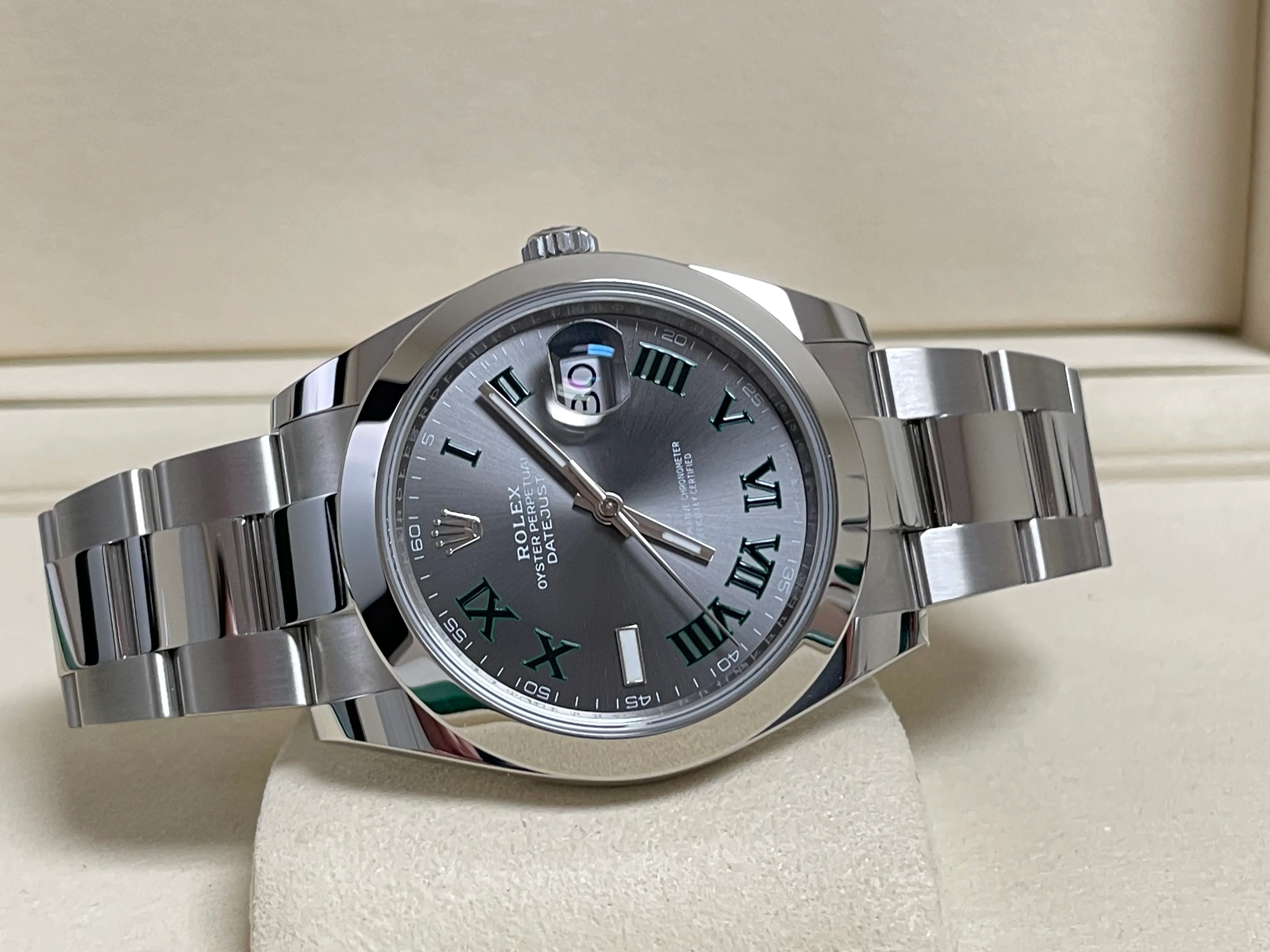 Rolex Datejust 41 Steel - Smooth Bezel - Oyster - Image 5